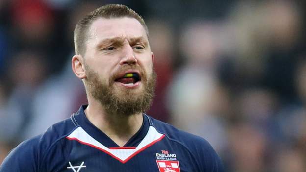 Veteran Whitehead set to end England Test career