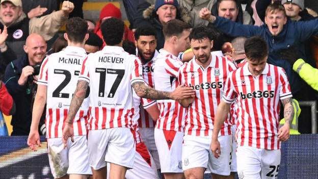 Stoke pick up vital win at play-off chasing Hull