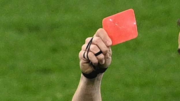 ‘Fat-shaming’ blocked referees’ progression