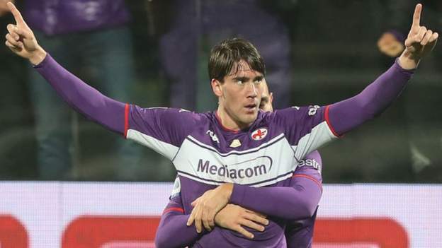 Fiorentina 4-3: AC Milan: Dusan Vlahovic double in exciting win