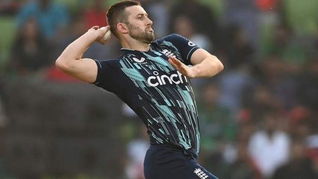 IPL 2023: England's Mark Wood takes five wickets as Lucknow Super Giants win