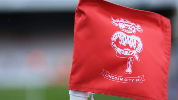 New Year's Day: Lincoln City-Ipswich Town added to list of coronavirus postponem..