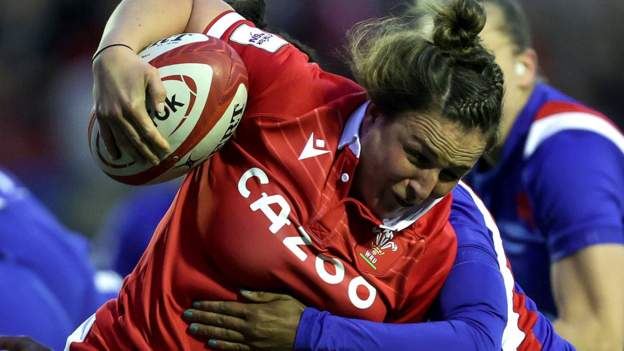 Rugby World Cup: Siwan Lillicrap to lead Wales women in New Zealand