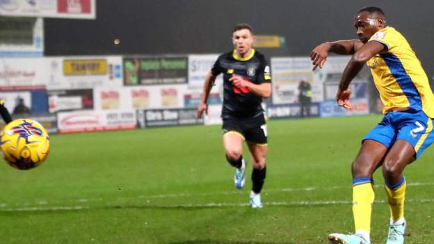 Mansfield thrash Harrogate 9-2 in club record win