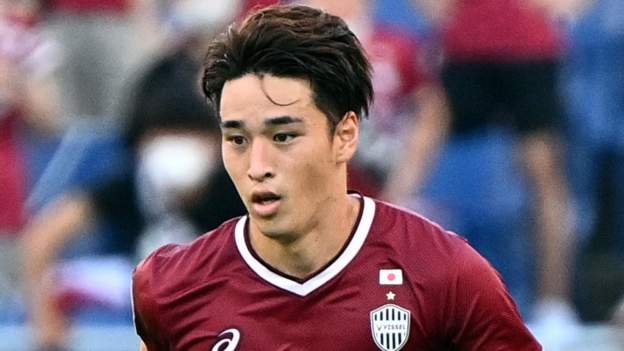 Yuki Kobayashi: Celtic sign Japanese defender on five-year deal