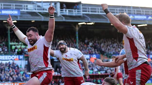 Harlequins edge Tigers in thriller to move top