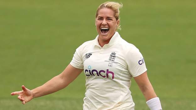 Katherine Brunt: England bowler retires from Test cricket
