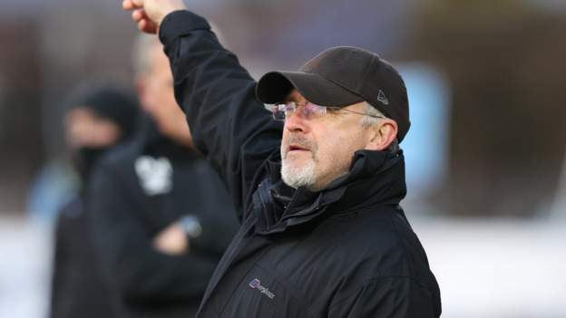 Irish Premiership: Glentoran boss McDermott expects 'ups and downs' before end of season