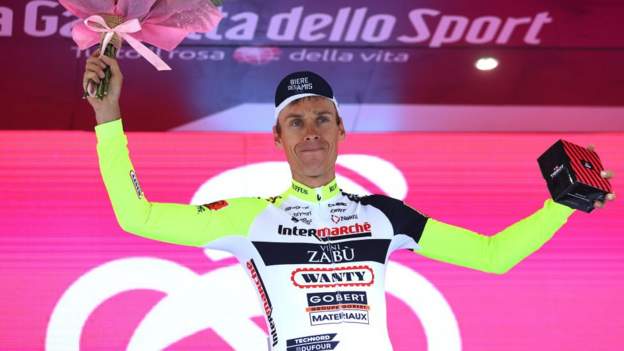 Hirt claims stage win as Carapaz has Giro lead cut