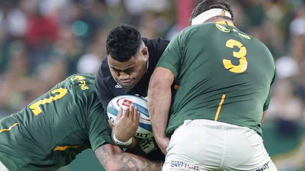 South Africa 26-10 New Zealand: All Blacks fall to fifth defeat in last six Tests