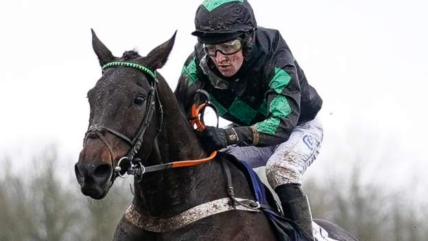 Iwilldoit wins Classic Chase after 383 days out