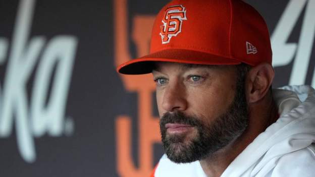 Giants manager boycotts US anthem after shooting