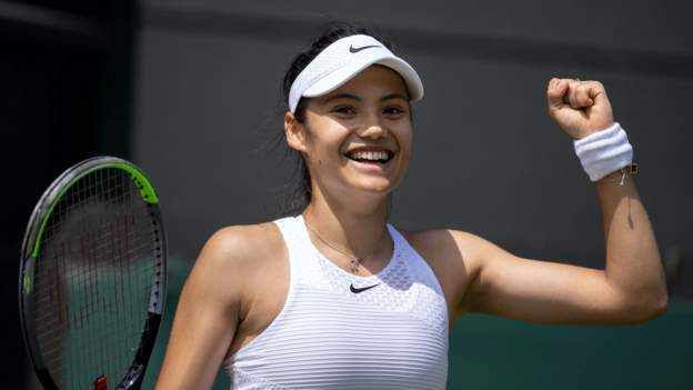Wimbledon 2021: Emma Raducanu, 18, defeats Sorana Cirstea in straight sets to reach fourth round