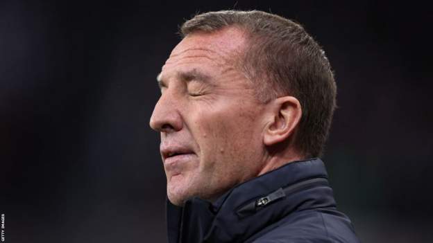 Brighton score late to deny Leicester victory