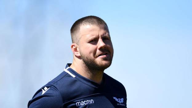Rob Evans: Wales prop back in Scarlets win at Dragons - BBC Sport