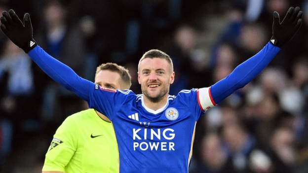 Vardy helps Leicester get past Birmingham in cup