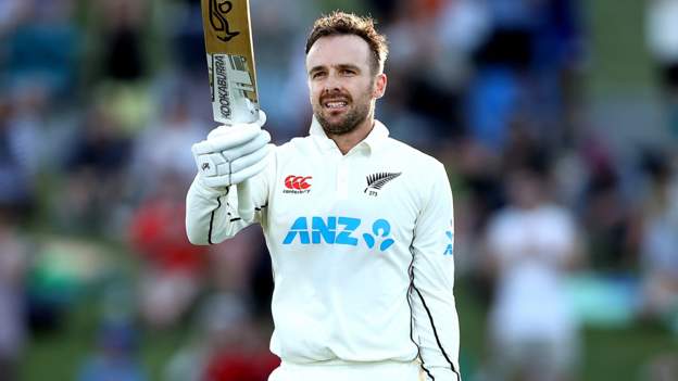 England-NZ Test finely poised after Blundell ton