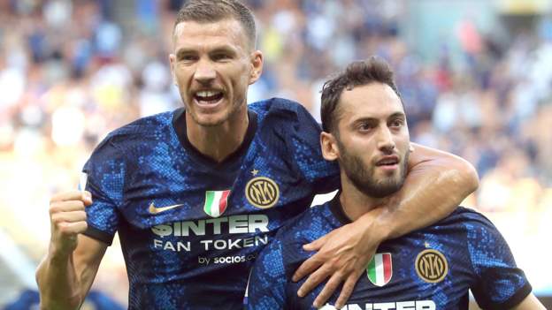 Inter 4-0 Genoa: Champions win comfortably in season opener