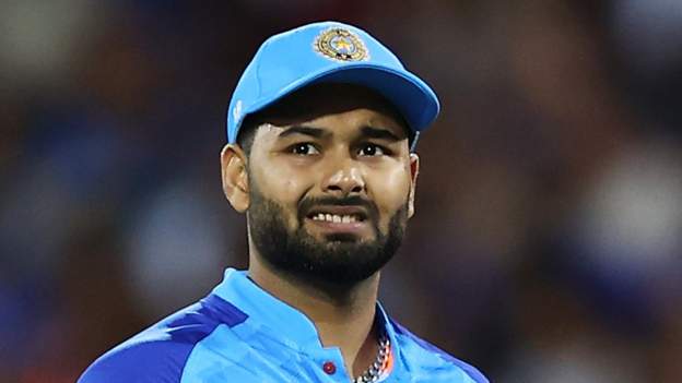 Rishabh Pant replaced by David Warner as Delhi Capitals captain for IPL - BBC Sport