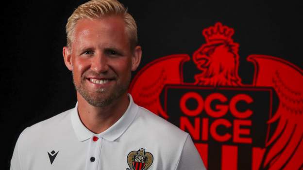 Kasper Schmeichel: Leicester City goalkeeper moves to Nice - BBC Sport