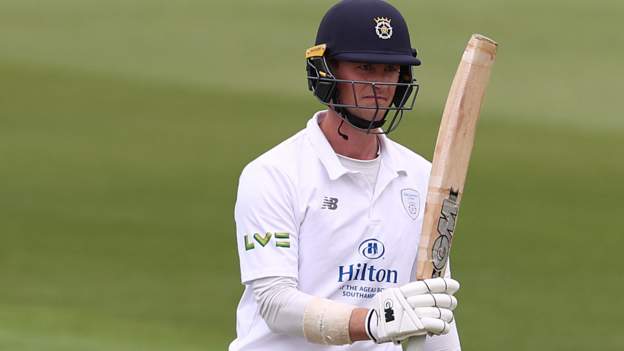 Hampshire and Lancashire settle for a draw