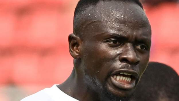 Mane sends Senegal to Qatar in shootout
