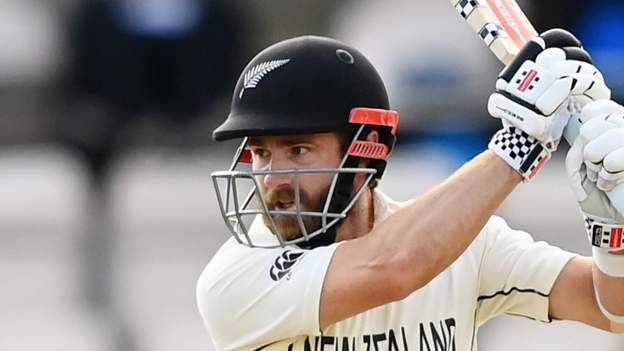 Kane Williamson: New Zealand captain ruled out by elbow injury - BBC Sport