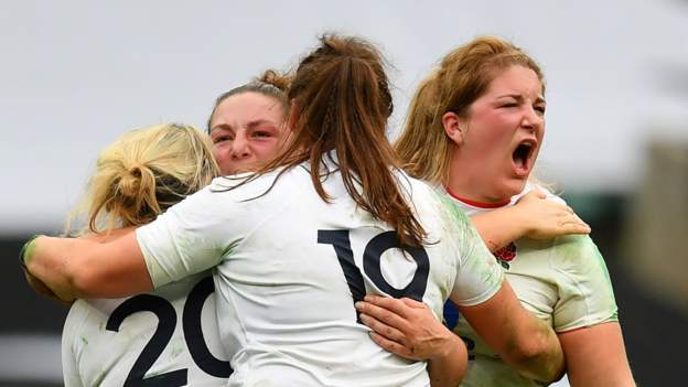 <div>Women's Six Nations: England to play first standalone Twickenham match</div>