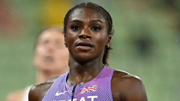 Asher-Smith takes silver as 200m title slips away