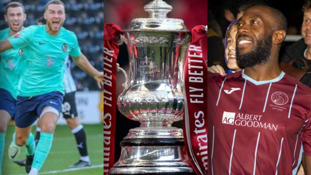 Premier League & FA Cup games: Follow the games live in our hub