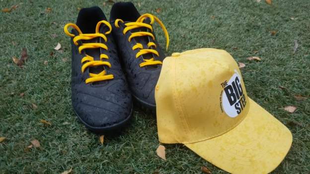Players to wear yellow laces to back gambling ad ban