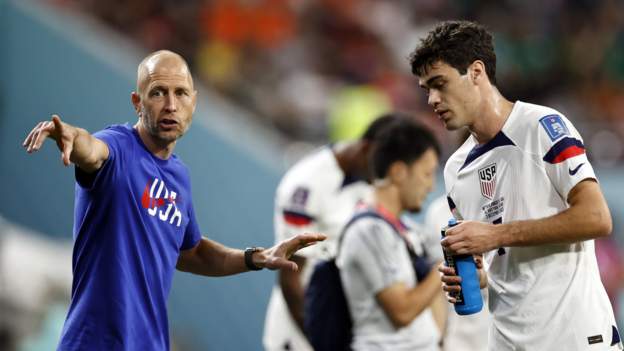 <div>Gregg Berhalter: Giovanni Reyna's mother reported head coach to US Soccer</div>