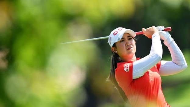 Anannarukarn and Noh share Evian lead