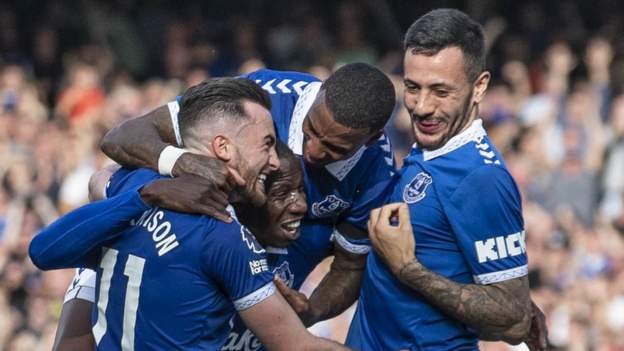 Everton 3-0 Bournemouth: Sean Dyche says 'more wins' will make 'more people smile'