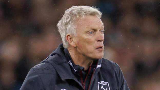 Hammers beat Olympiakos to edge closer to knockouts