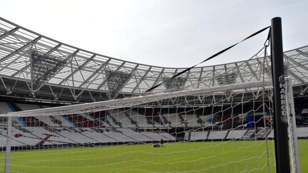 Ebbsfleet United stadium vandalised during Bromley match - BBC News