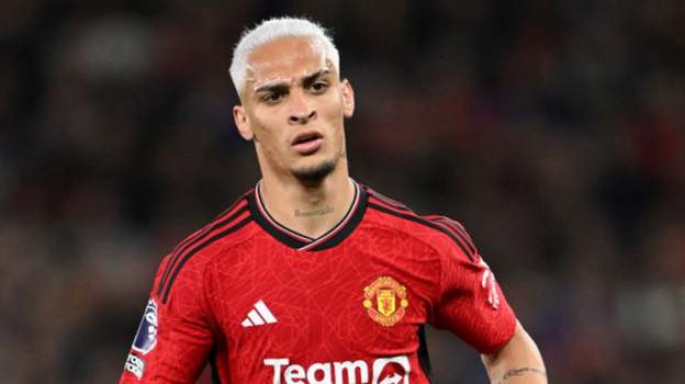 Antony: Brazil drop Manchester United winger after abuse allegations