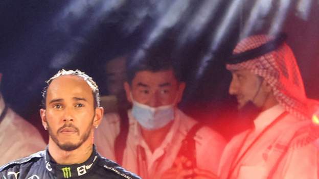 Hamilton wins thrilling Saudi Arabian GP