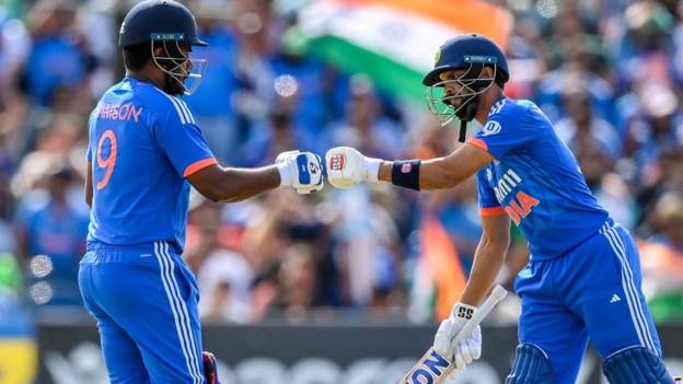 India clinch T20 series with victory over Ireland