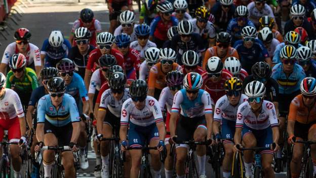 french-cycling-defends-men-flying-in-business-class-and-amp-women-in-economy