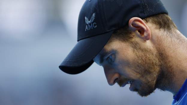 Australian Open: Andy Murray loses in straight sets to Taro Daniel in Melbourne - BBC Sport