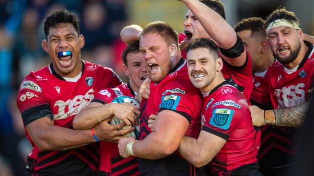 Cardiff snatch last-gasp win at Dragons