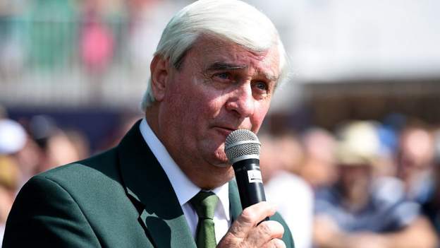 'Voice of The Open' Robson dies aged 83