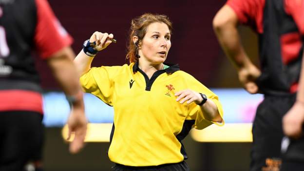Referee 'Treacle' to create Welsh rugby history
