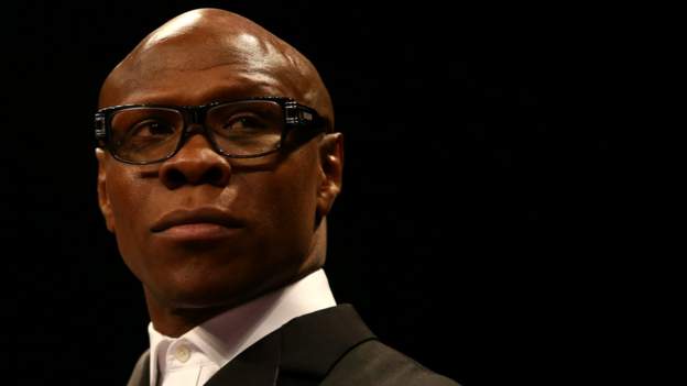 Chris Eubank: Former world champion boxer has bag snatched in west London