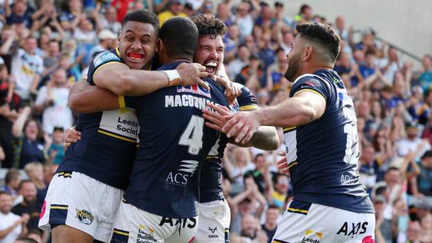 Super League: Leeds Rhinos 24-22 Warrington Wolves - Wire sink to seventh straight Super League defeat