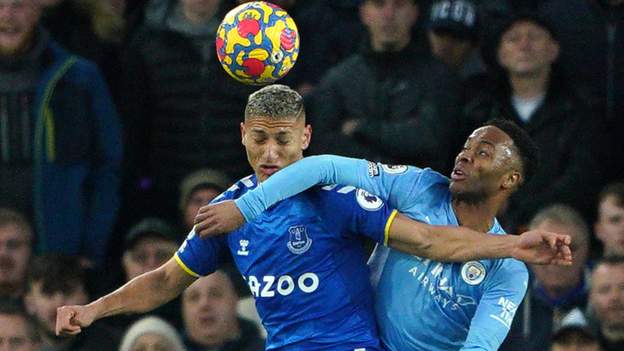 Everton 0-1 Man City: Premier League leaders snatch vital late win