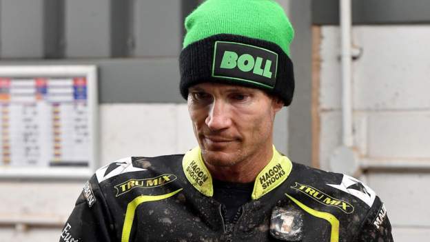 Jason Doyle: Ipswich Witches re-sign former world champion for 2023