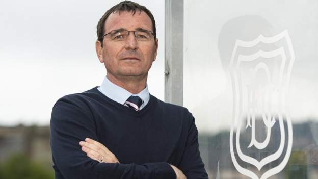 Gary Bowyer: Dundee appoint former Salford City boss as manager