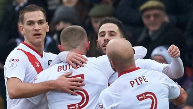 Grimsby Town 1-2 Newport County - BBC Sport